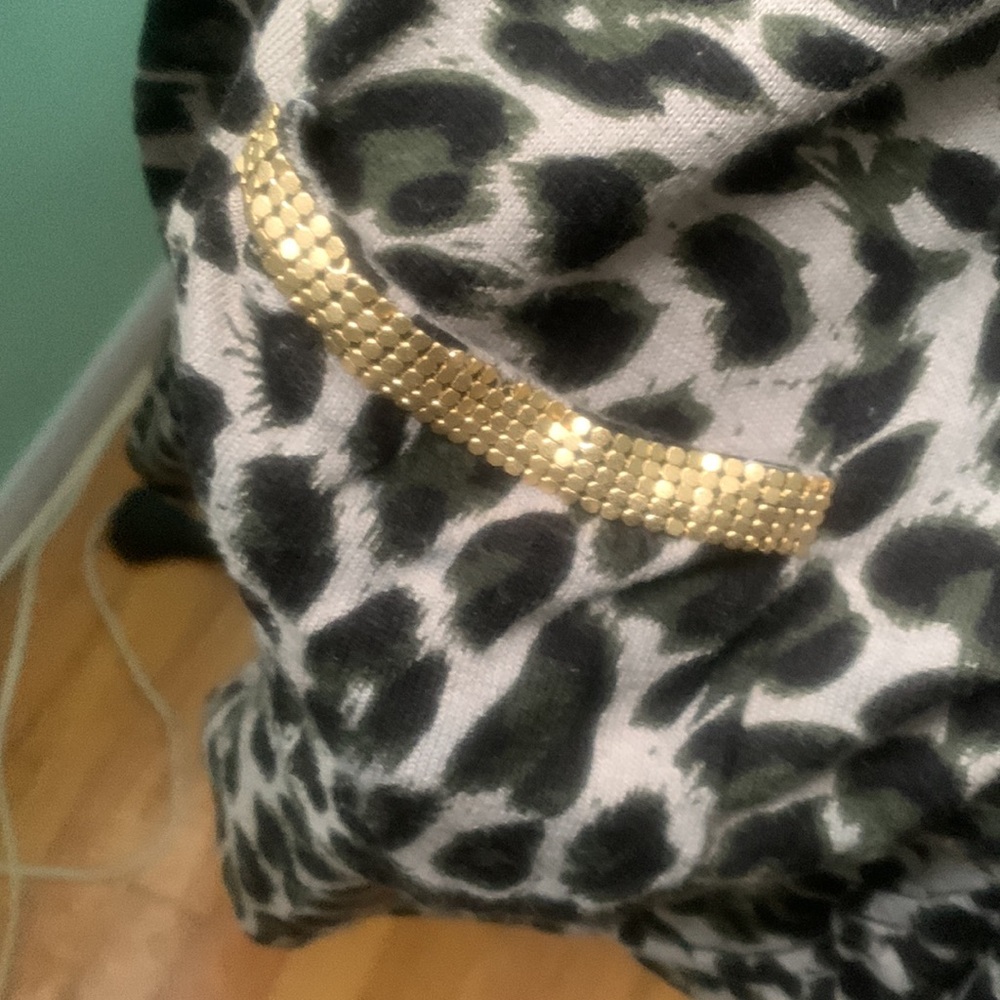 Animal Print Ruffle lapel Cardigan - Picture 2 of 4
